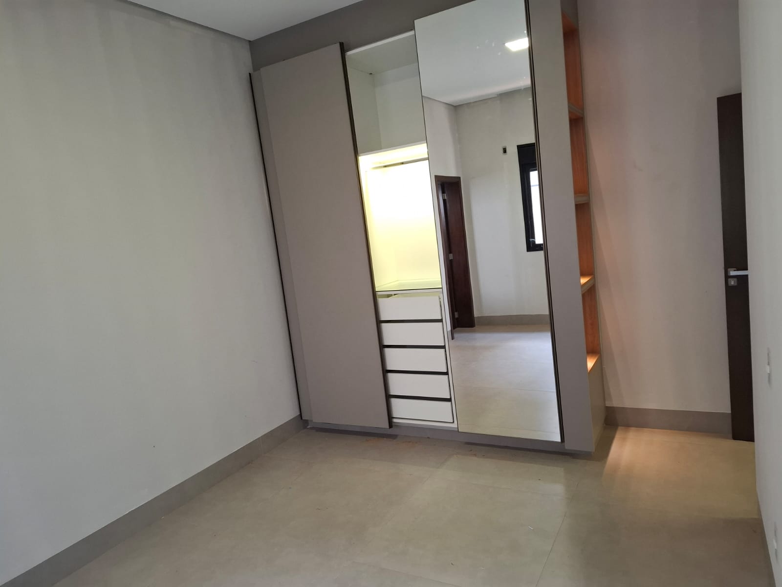 Casa à venda, 04 dormitórios, 200m², Terras de Siena, Vila do Golfe, Ribeirão Preto, SP