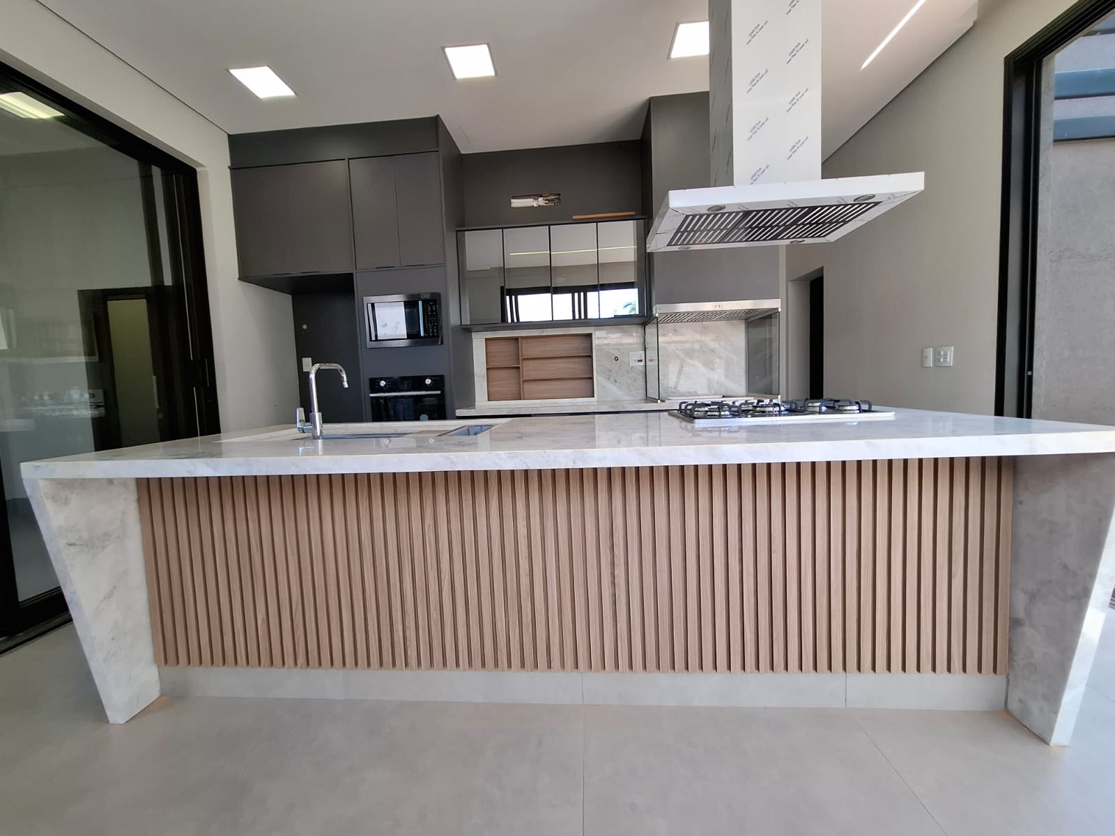 Casa à venda, 04 dormitórios, 200m², Terras de Siena, Vila do Golfe, Ribeirão Preto, SP