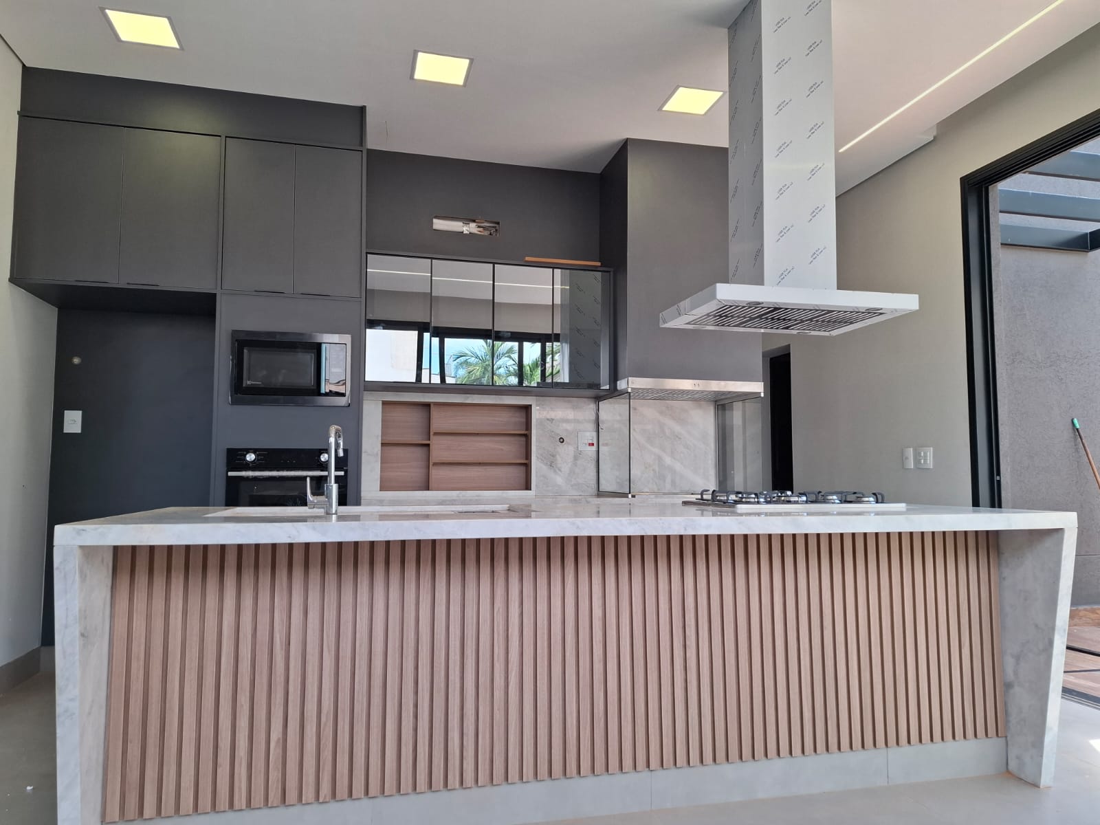 Casa à venda, 04 dormitórios, 200m², Terras de Siena, Vila do Golfe, Ribeirão Preto, SP