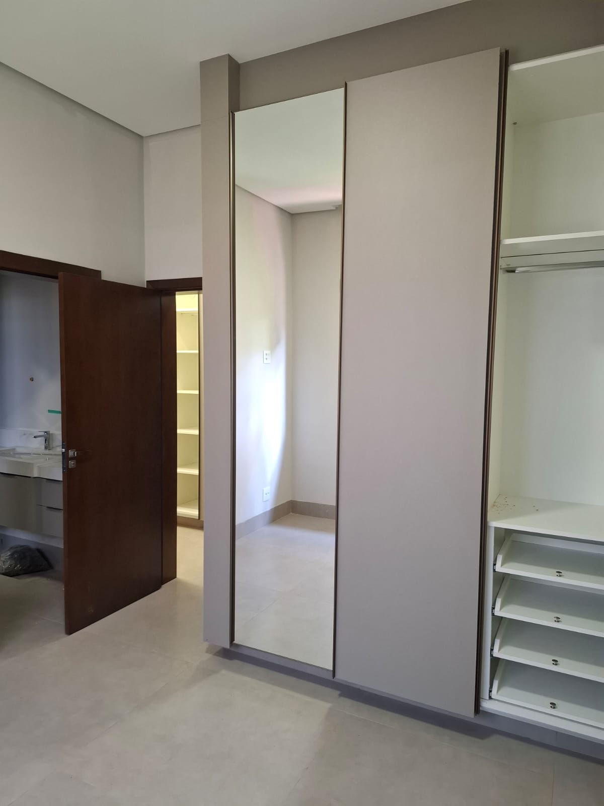 Casa à venda, 04 dormitórios, 200m², Terras de Siena, Vila do Golfe, Ribeirão Preto, SP
