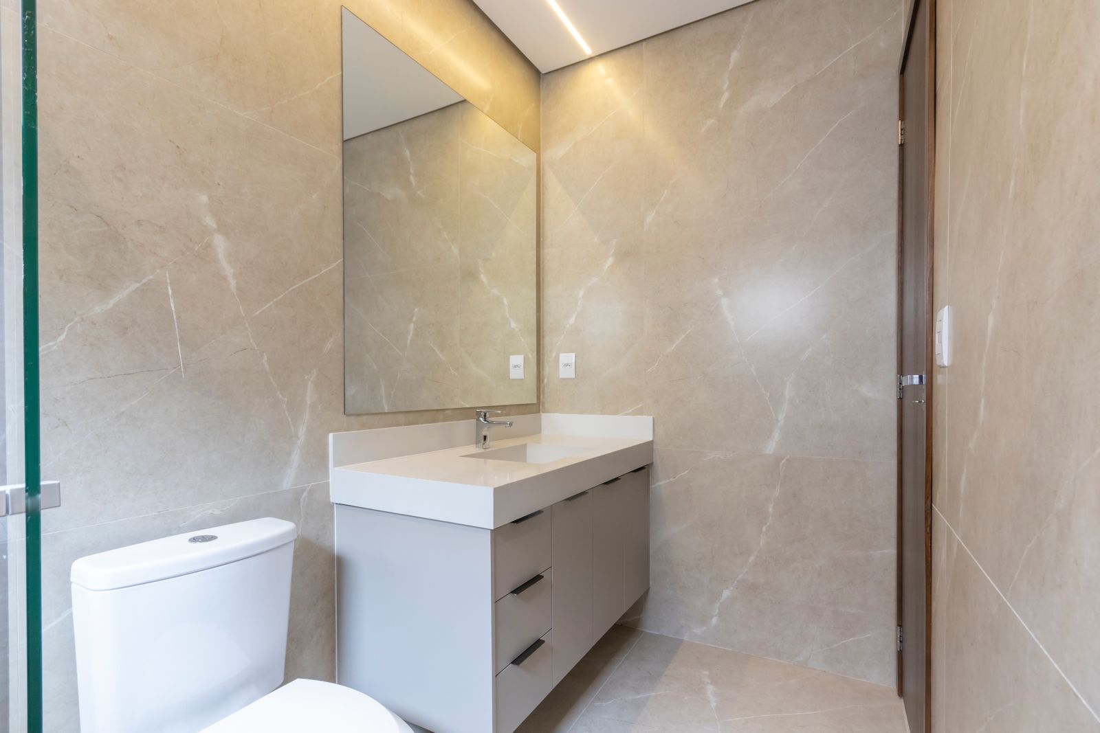 Casa à venda, 03 suítes, 145m², Terras de San Gabriel, Bonfim Paulista - SP