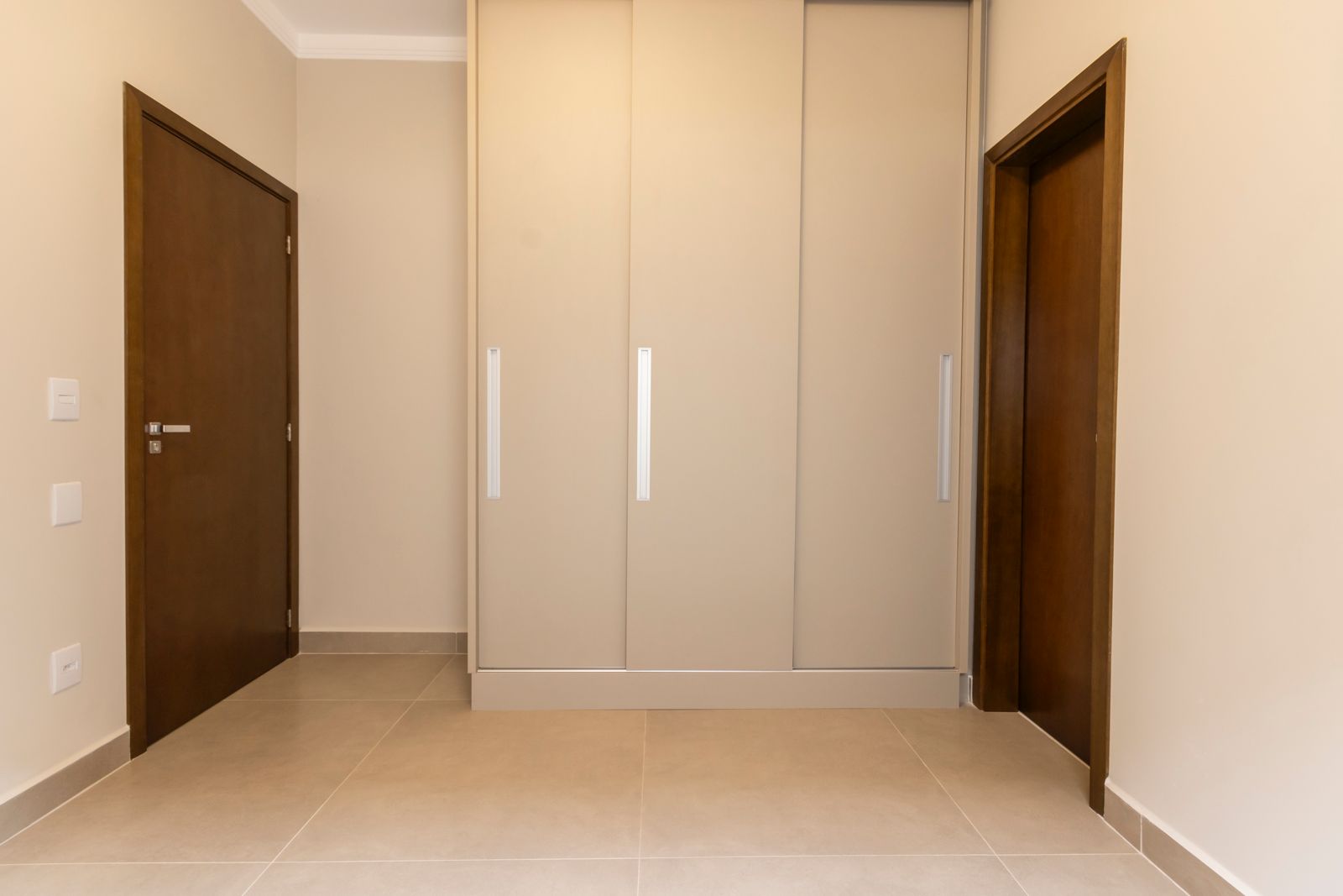 Casa à venda, 03 suítes, 145m², Terras de San Gabriel, Bonfim Paulista - SP