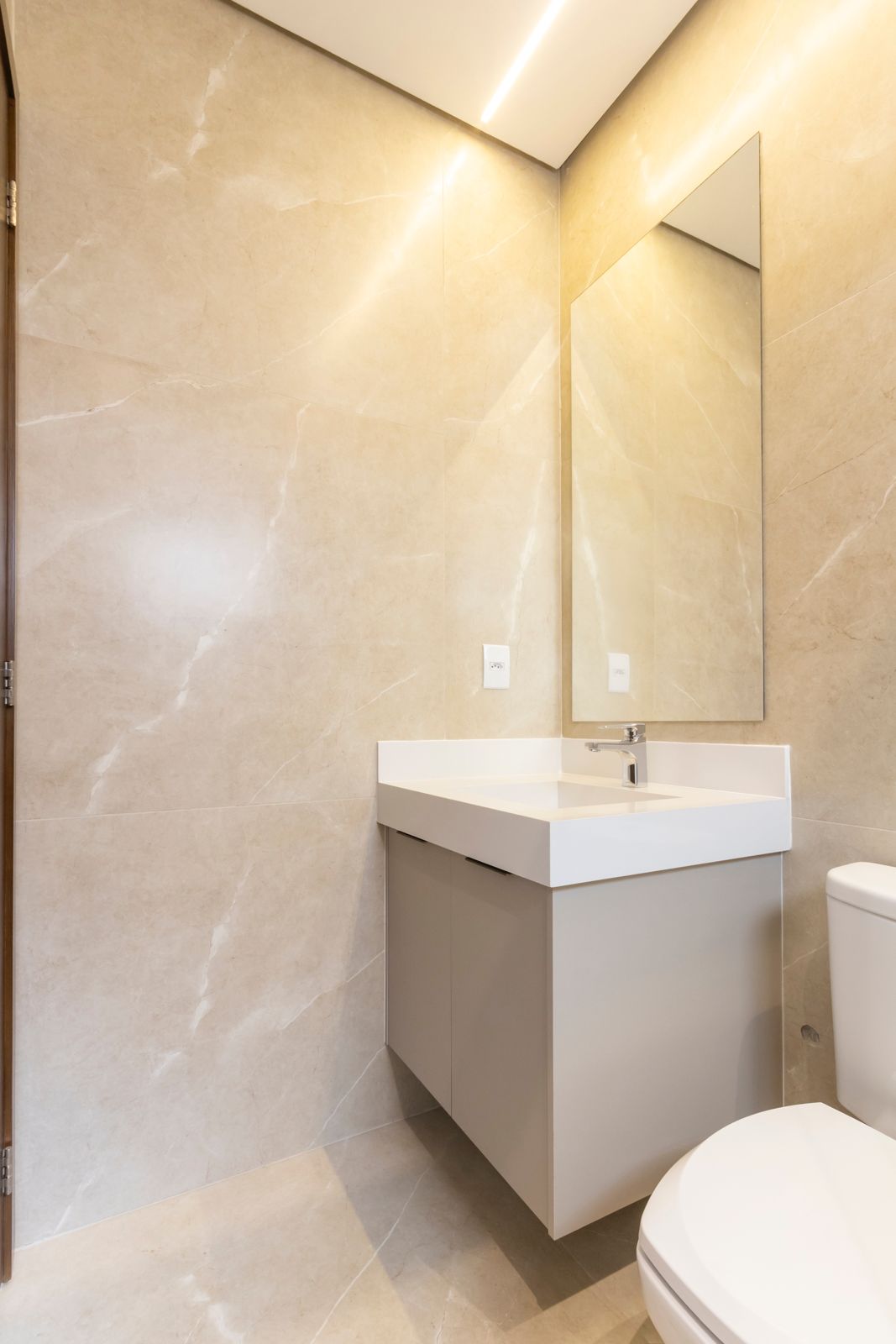 Casa à venda, 03 suítes, 145m², Terras de San Gabriel, Bonfim Paulista - SP