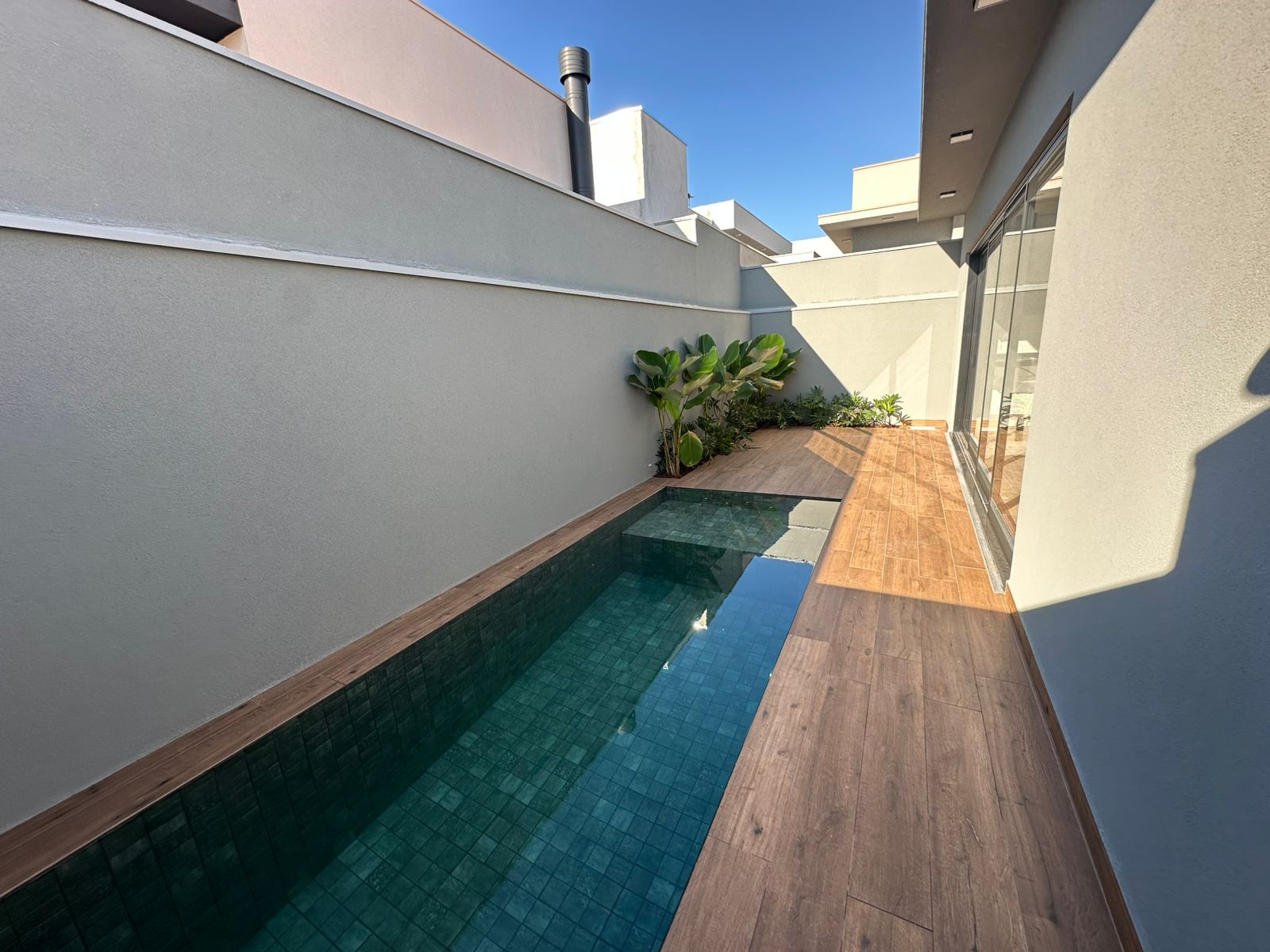 Casa em condomínio à venda, 03 suítes, 150m², Ilha Gênova, San Marco II, Bonfim Paulista, SP