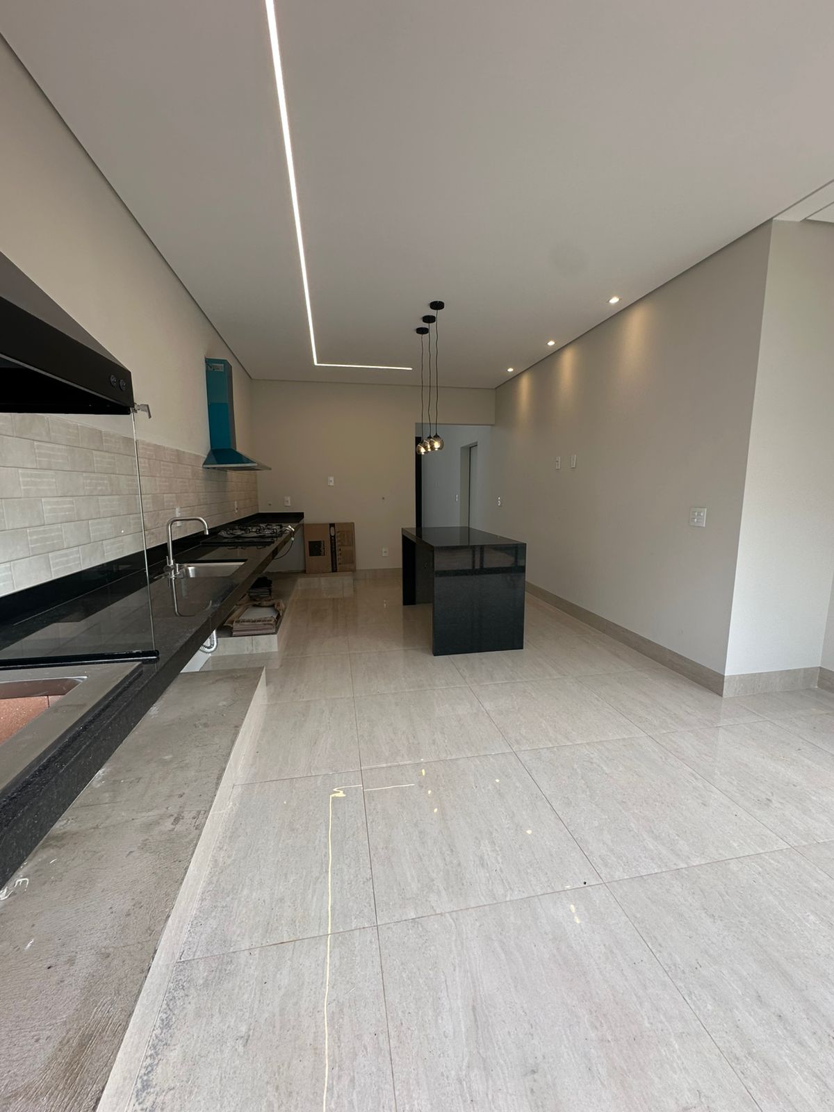 Casa em condomínio à venda, 03 suítes, 150m², Ilha Gênova, San Marco II, Bonfim Paulista, SP