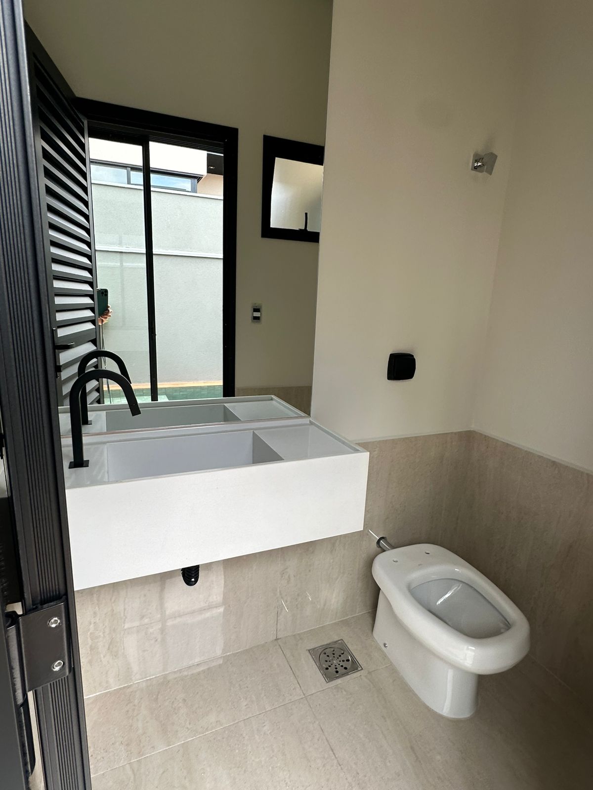 Casa em condomínio à venda, 03 suítes, 150m², Ilha Gênova, San Marco II, Bonfim Paulista, SP