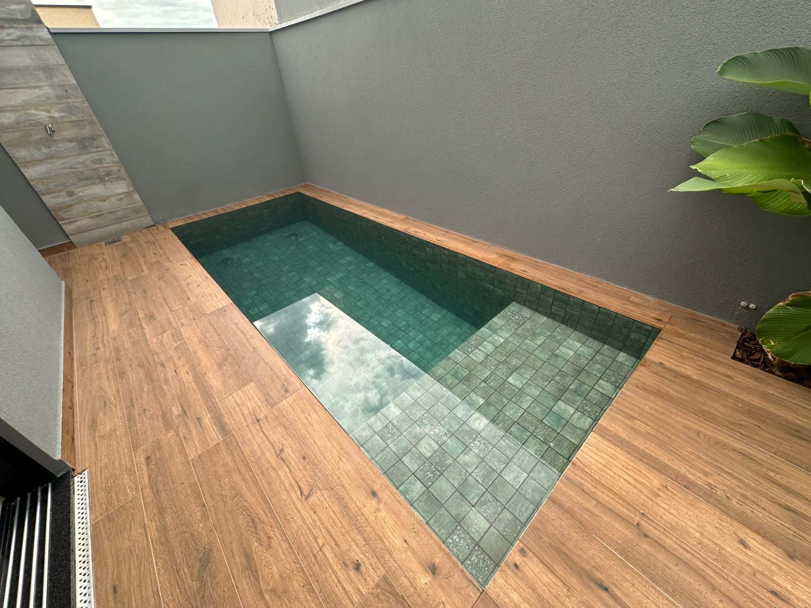 Casa em condomínio à venda, 03 suítes, 150m², Ilha Gênova, San Marco II, Bonfim Paulista, SP