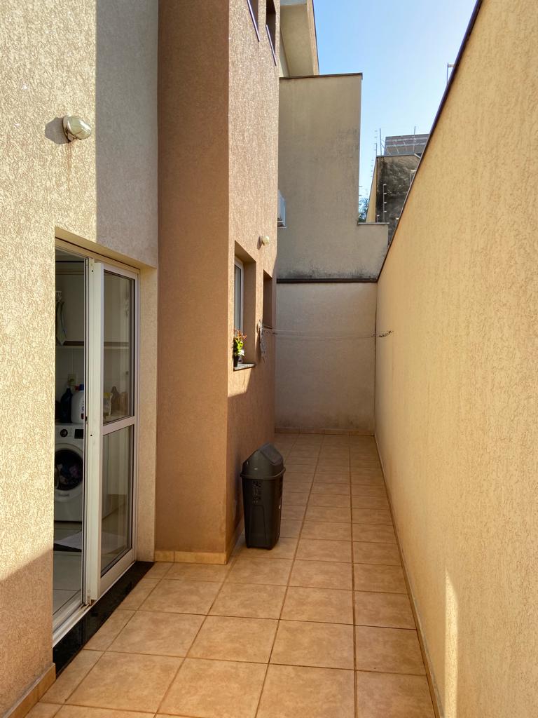 Apartamento térreo à venda, 60m², 02 dormitórios sendo 01 suíte, Edifício Portinari, Jardim Botânico, Ribeirão Preto, SP