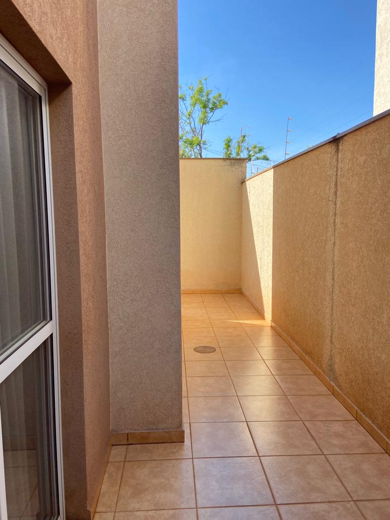 Apartamento térreo à venda, 60m², 02 dormitórios sendo 01 suíte, Edifício Portinari, Jardim Botânico, Ribeirão Preto, SP