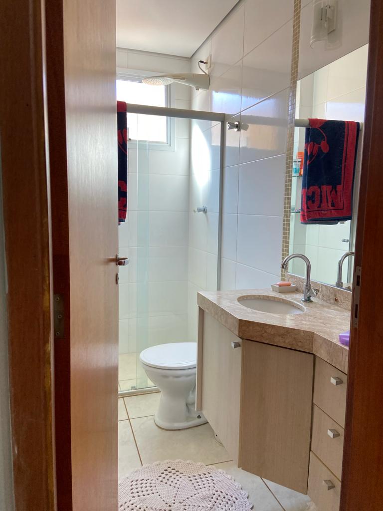 Apartamento térreo à venda, 60m², 02 dormitórios sendo 01 suíte, Edifício Portinari, Jardim Botânico, Ribeirão Preto, SP