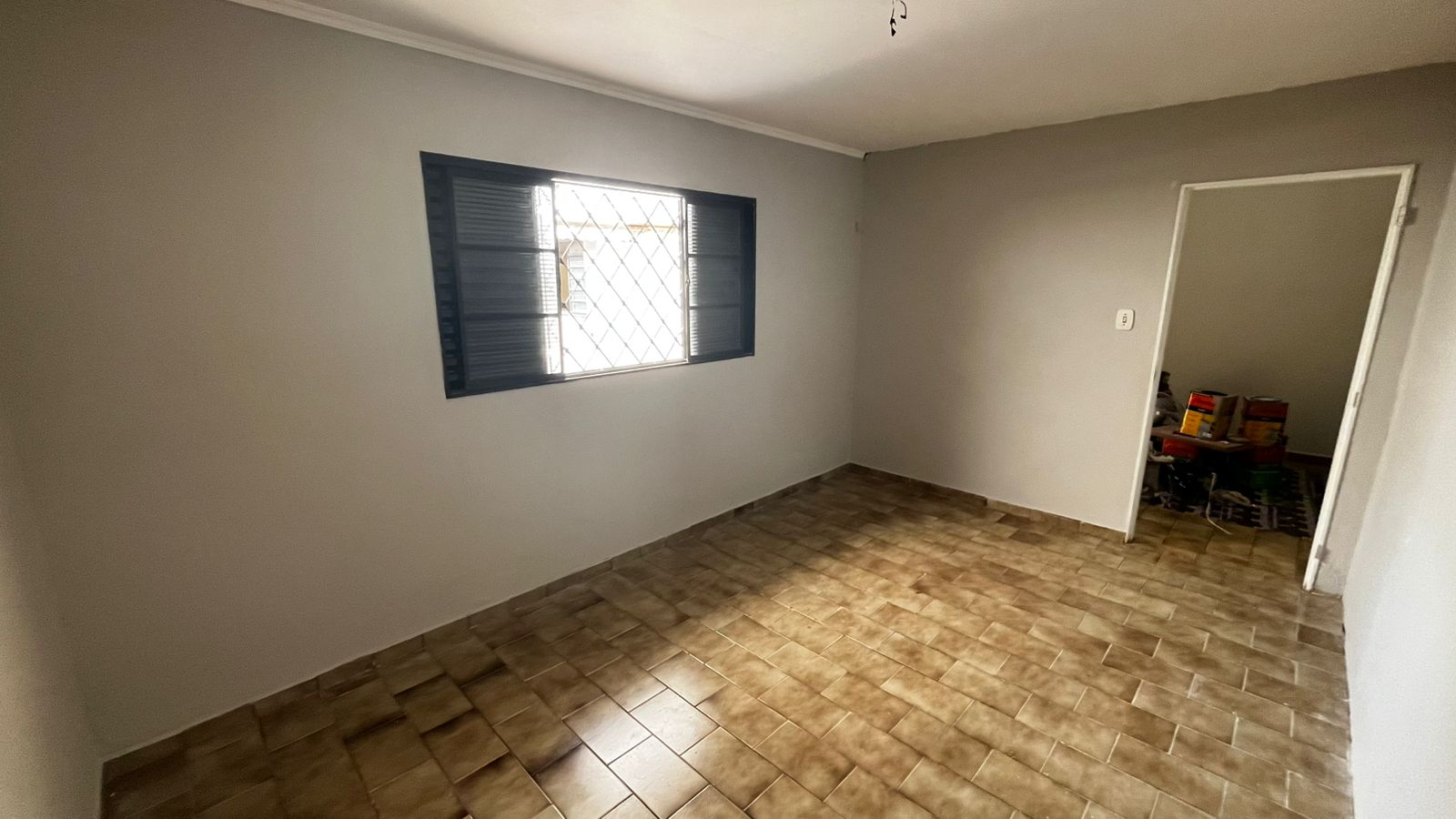 Casa à Venda no Parque Anhanguera – 3 Quartos e 2 Vagas