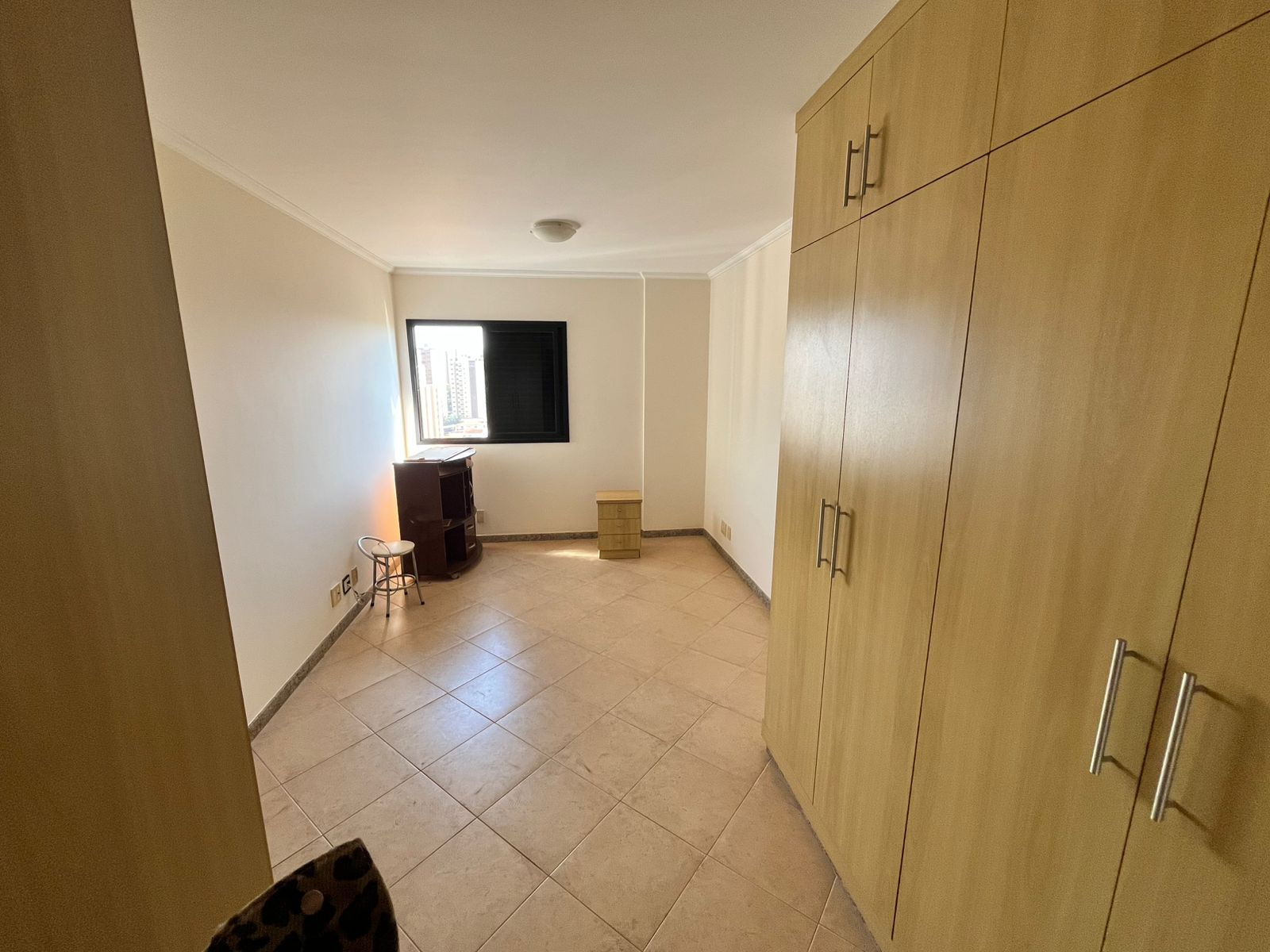 Apartamento à Venda no Higienópolis (centro) com 4 Dorms e 153 m²
