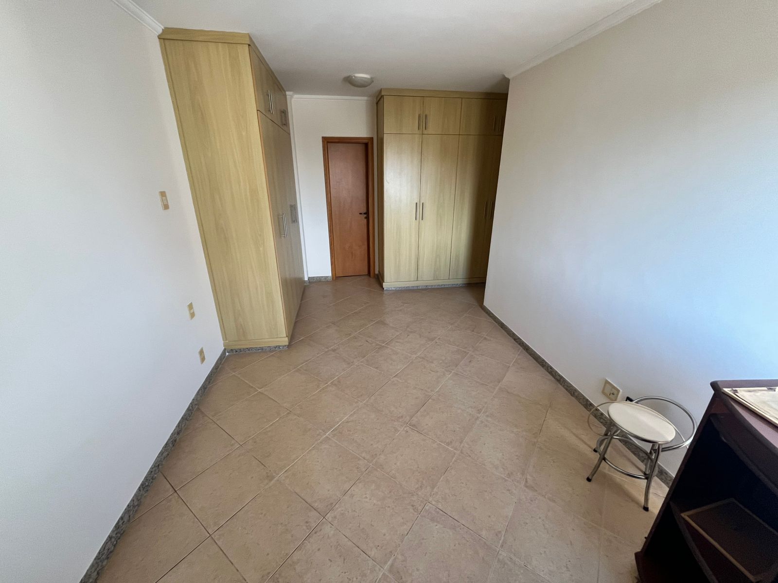Apartamento à Venda no Higienópolis (centro) com 4 Dorms e 153 m²