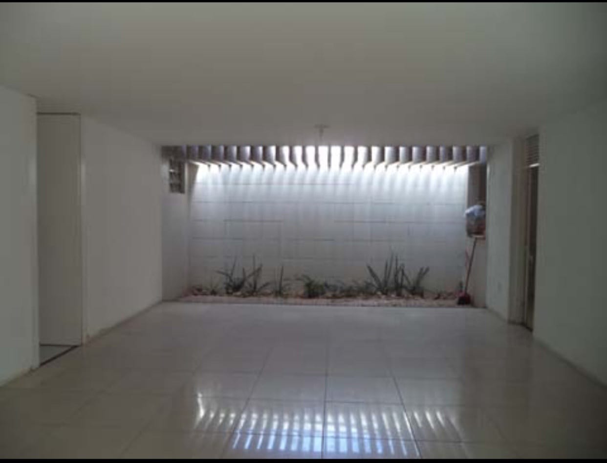 Excelente casa de 240m²  de Área Construída, ao Lado do RioMar Fortaleza