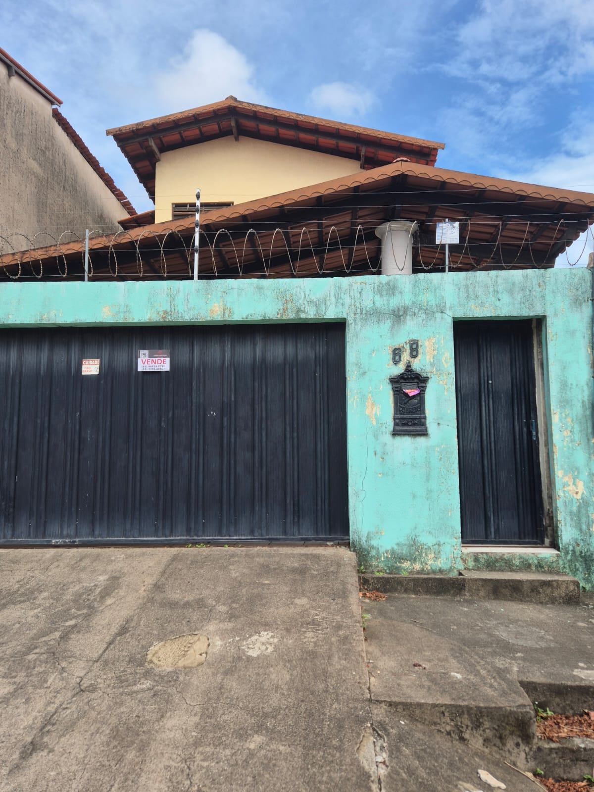Excelente Casa Duplex - Henrique Jorge