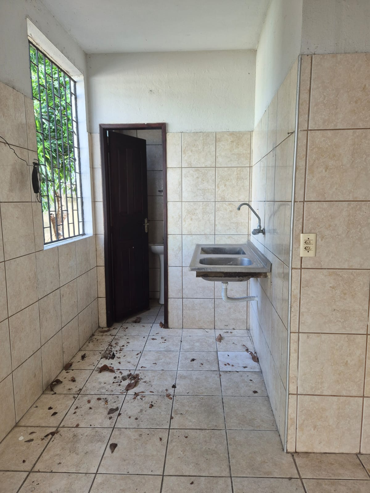 Excelente Casa Duplex - Henrique Jorge