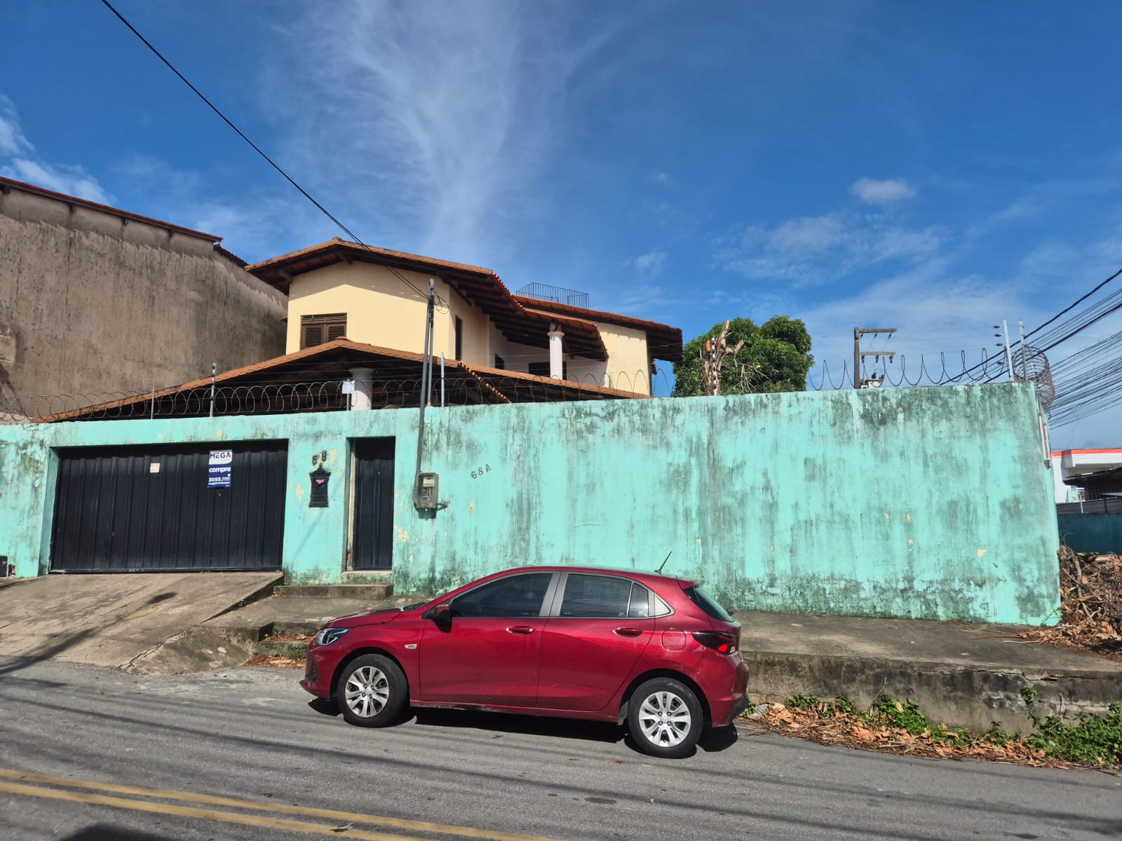 Excelente Casa Duplex - Henrique Jorge