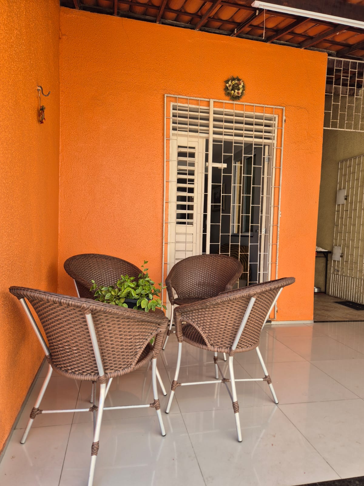 Excelente Casa Plana + Ponto Comercial - 5 Quartos 
