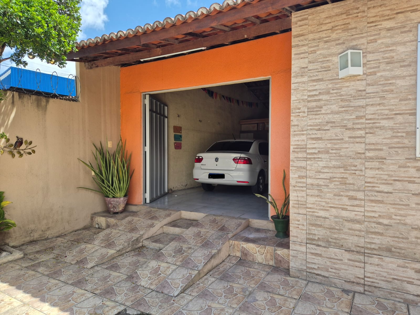 Excelente Casa Plana + Ponto Comercial - 5 Quartos 