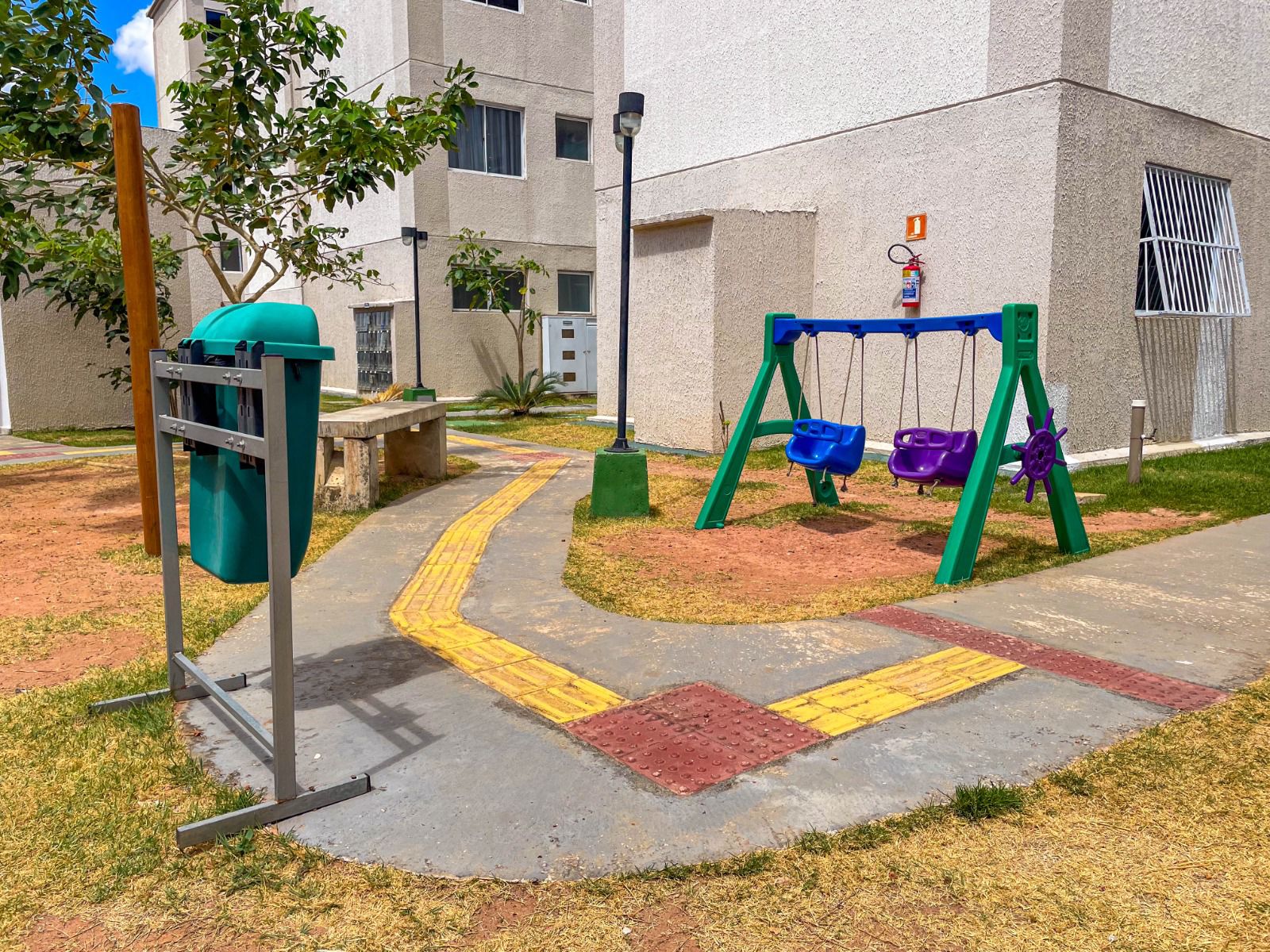 Maravilhoso Apartamento Térreo no Cond. Villagio Esperança