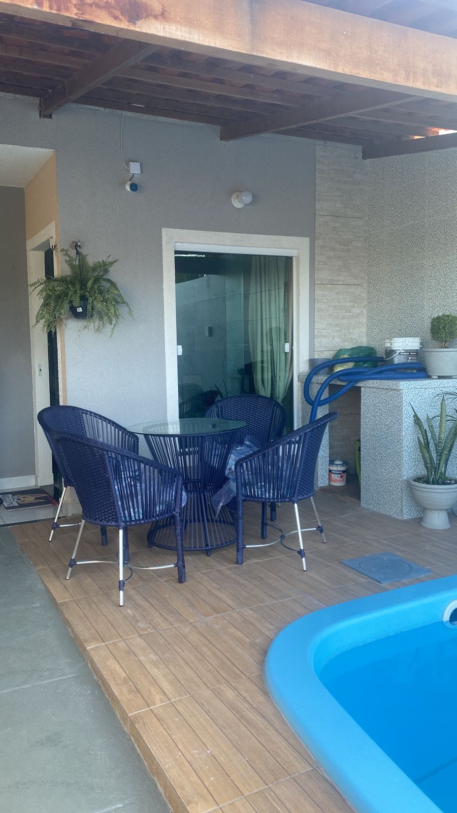 Linda casa com Deck e Piscina no Guajiru - Caucaia