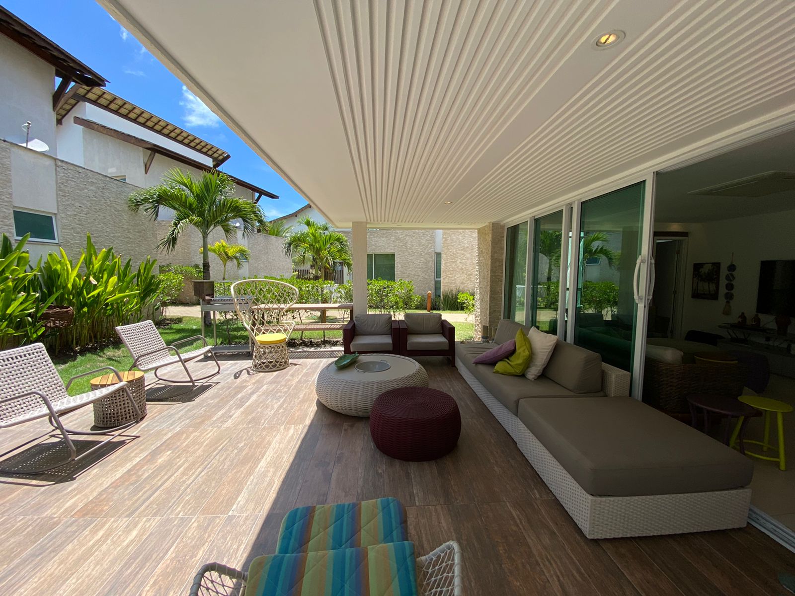Casa com 4 suítes Muro Alto - Porto de Galinhas 