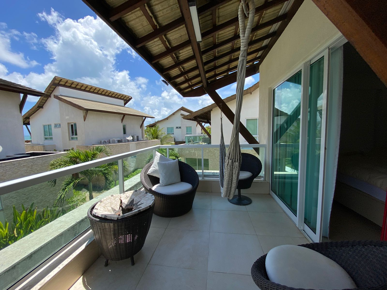 Casa com 4 suítes Muro Alto - Porto de Galinhas 
