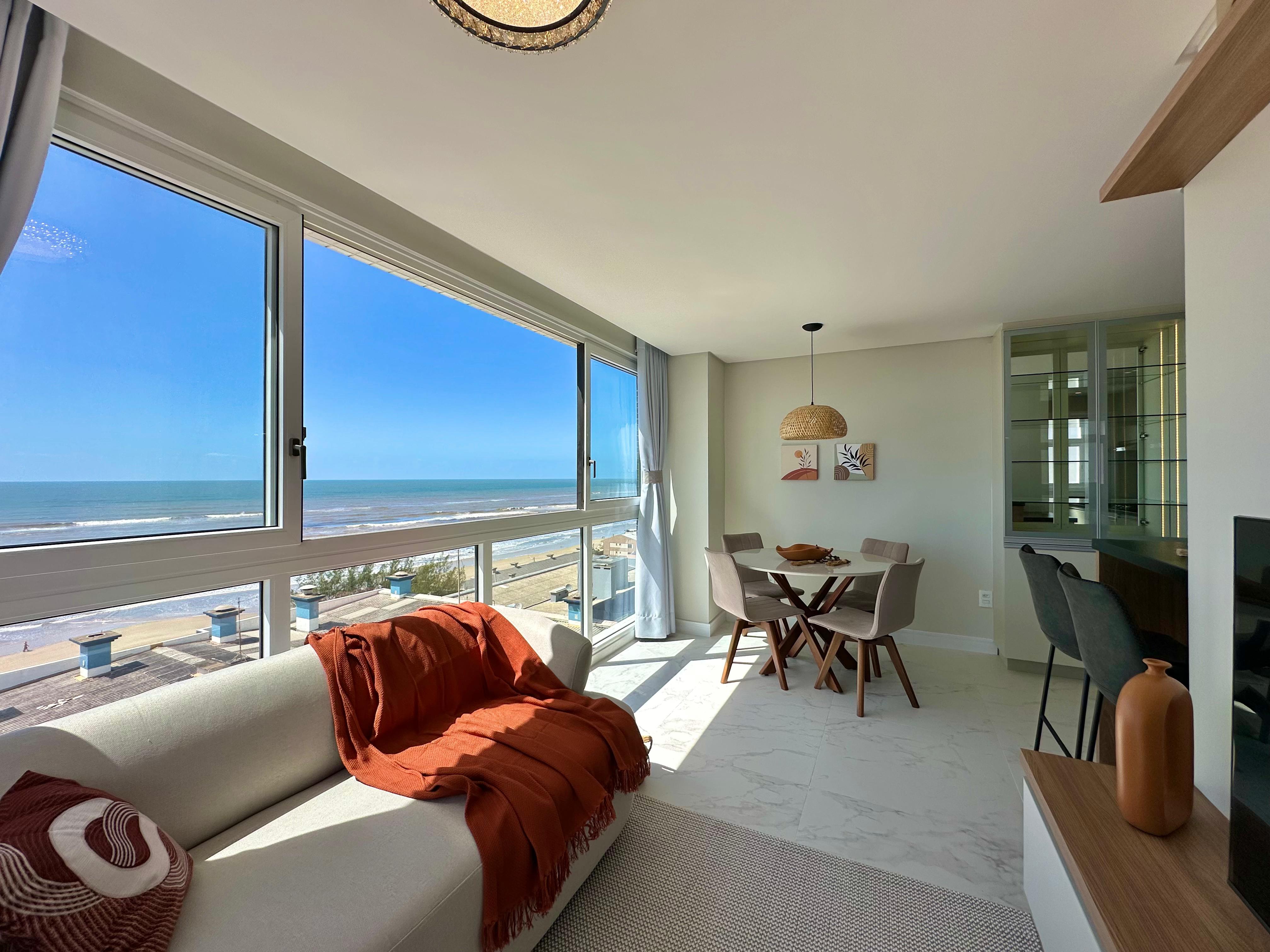 APARTAMENTO ALTO PADRÃO COM VISTA MAR! MOBILIADO E DECORADO