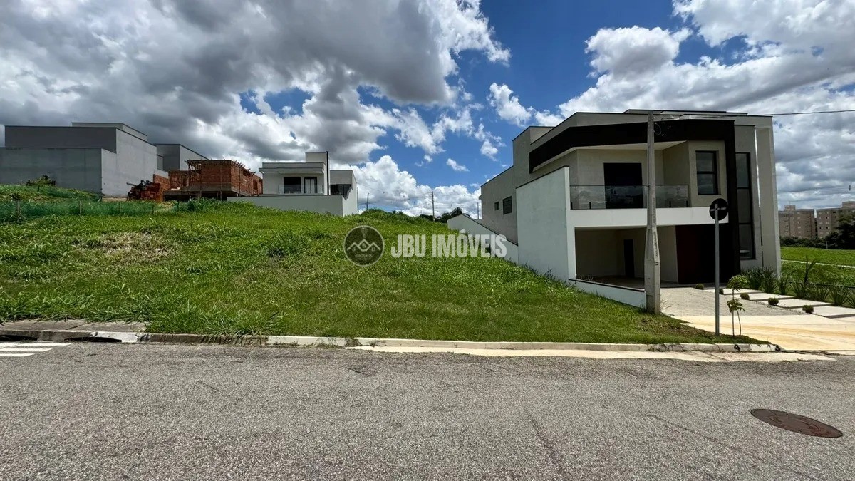 Terreno em condomínio - Venda