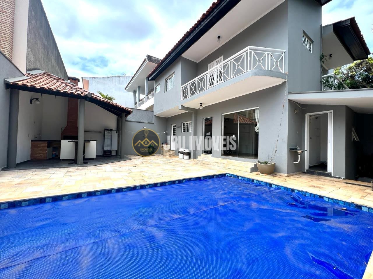 Casa em condomínio - Venda