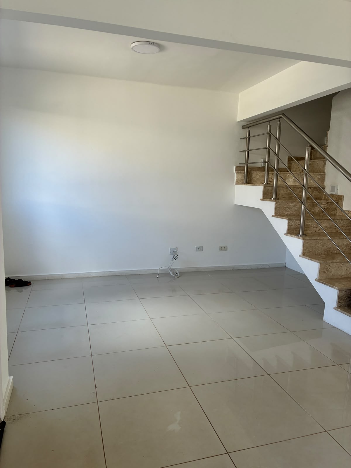 Casa em condomínio com 3 quartos, 92,52m², à venda por R$ 870.000,00 – Residencial Village Salermo – Vossoroca – Sorocaba/SP