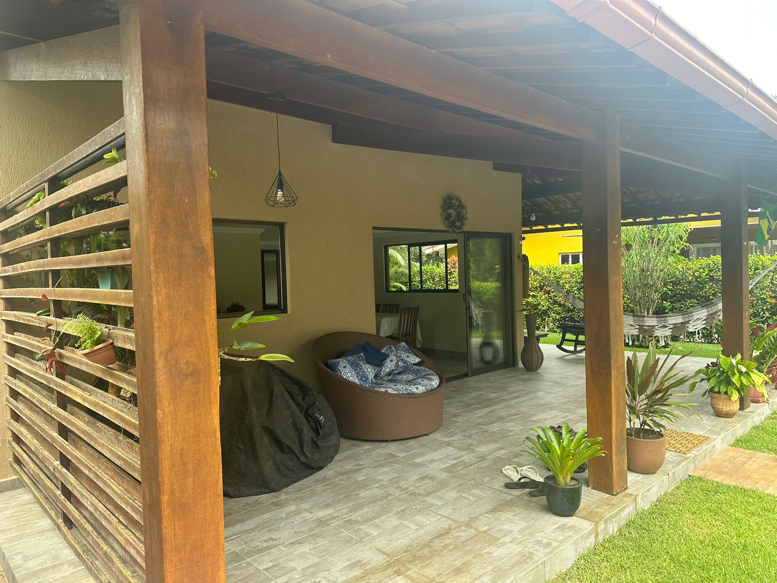 CASA VENDA - CLUBE CAMPO ALVORADA 