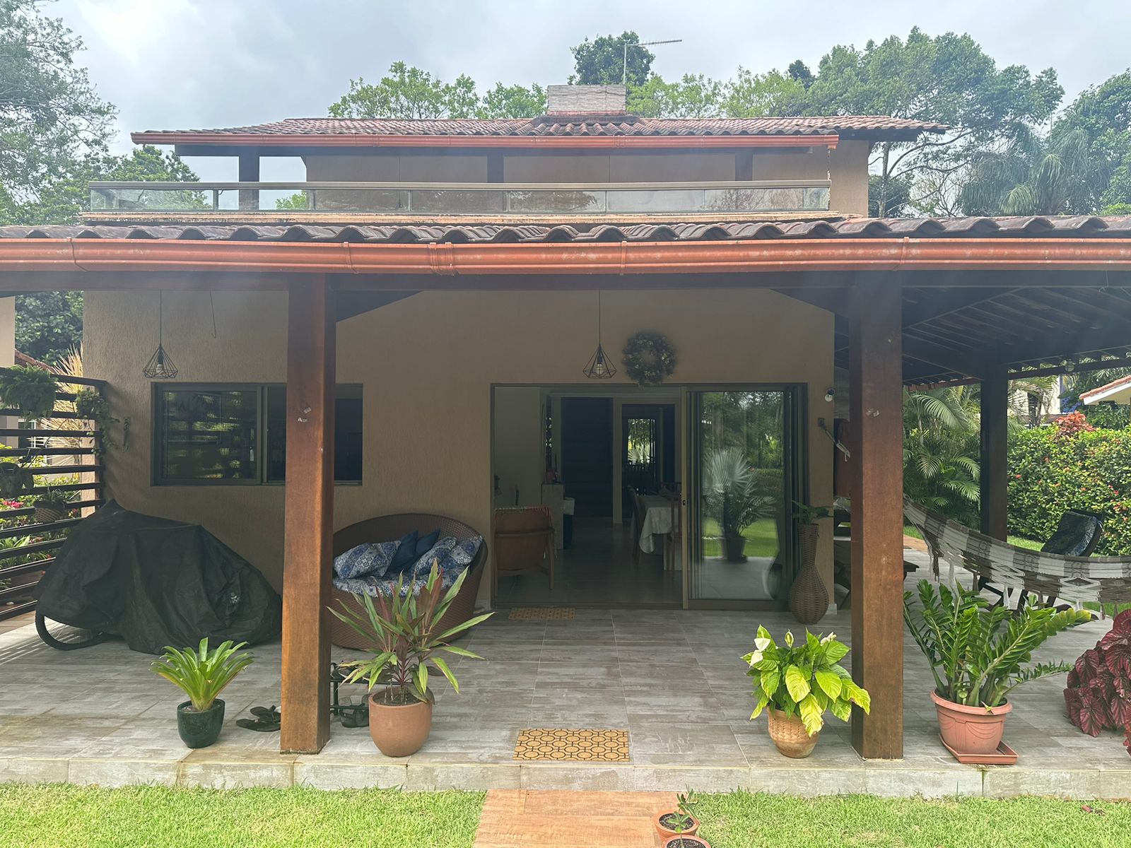 CASA VENDA - CLUBE CAMPO ALVORADA 