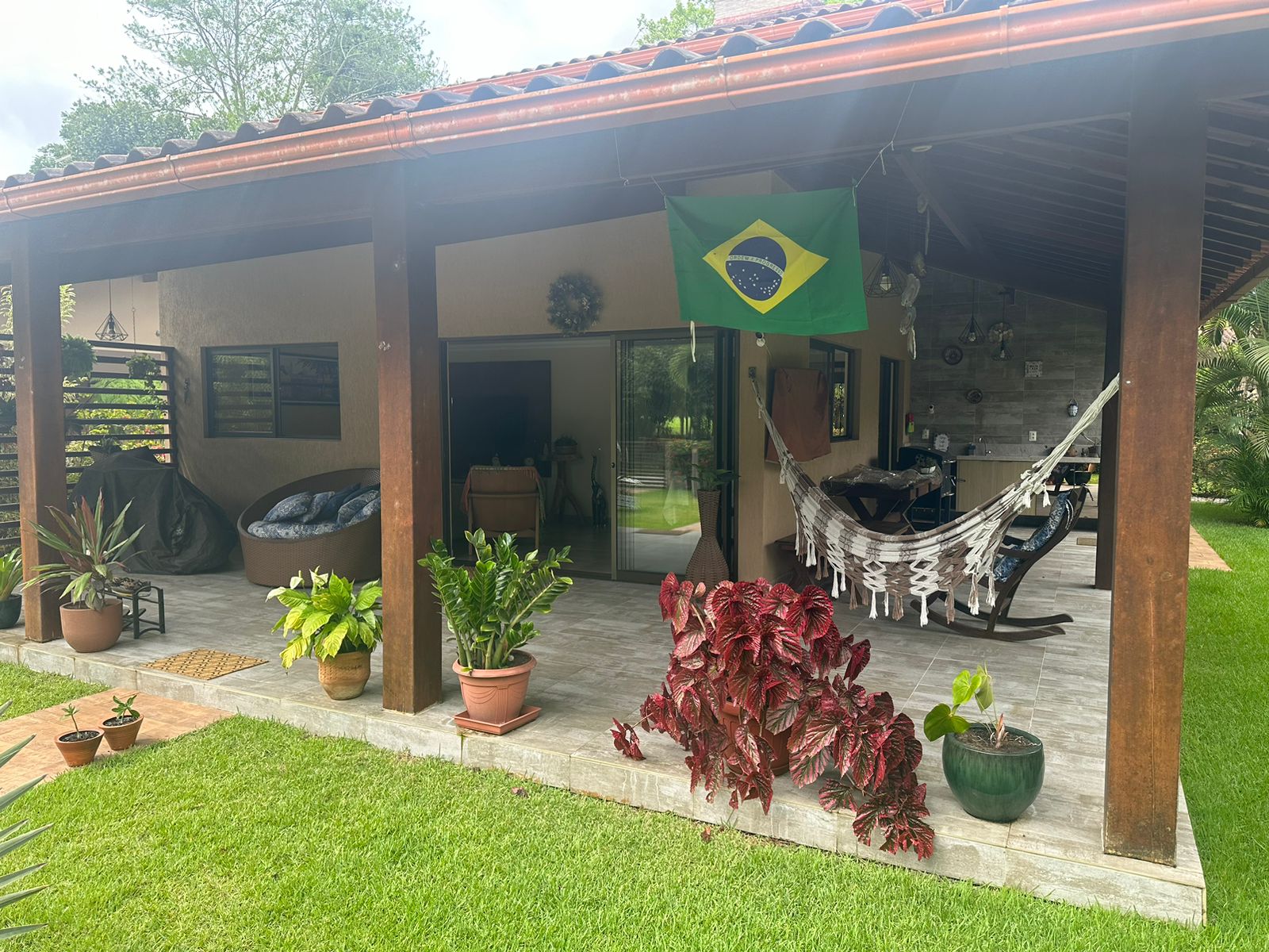 CASA VENDA - CLUBE CAMPO ALVORADA 