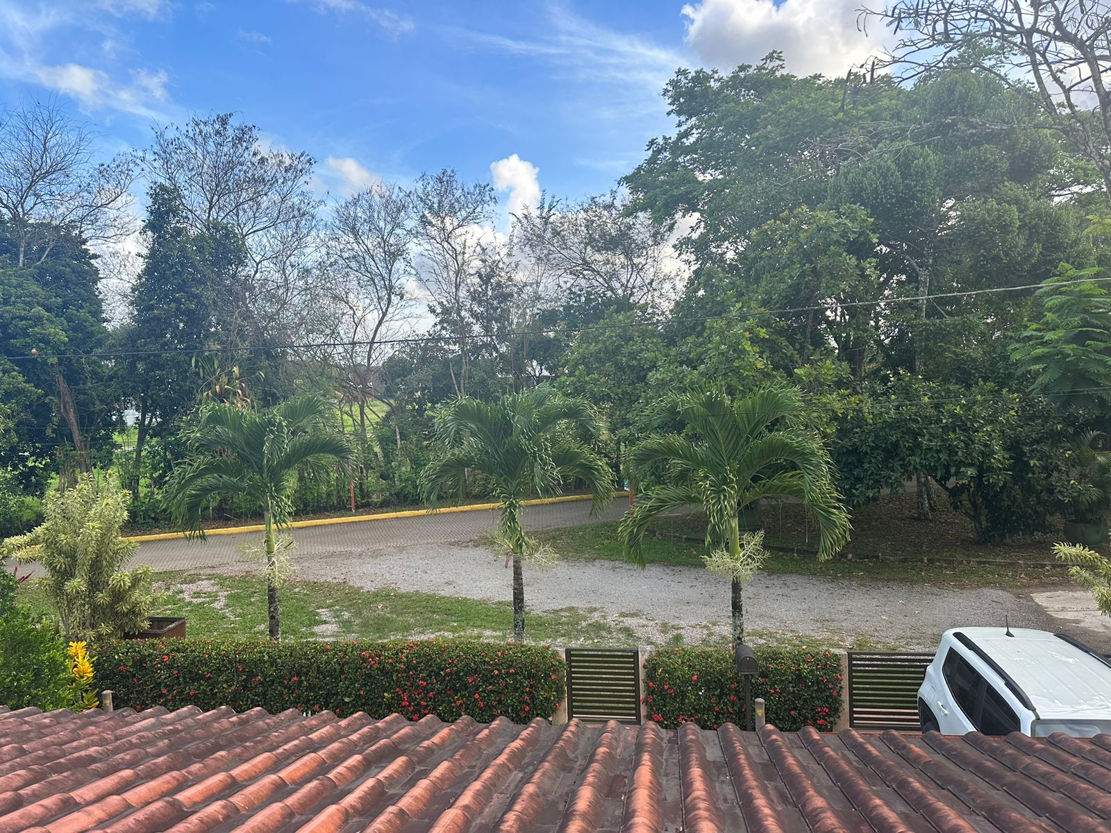 CASA VENDA - CLUBE CAMPO ALVORADA 