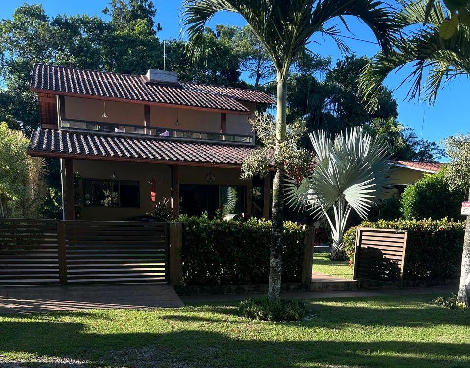 CASA VENDA - CLUBE CAMPO ALVORADA 