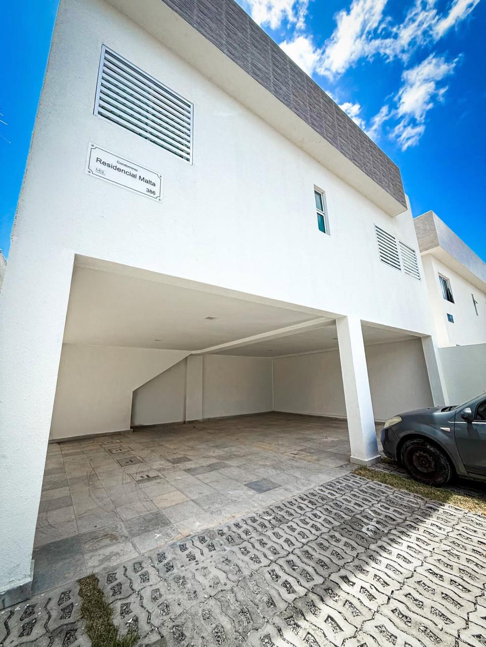 Duplex Espaçoso com Terraço Privativo – 106,55m² 