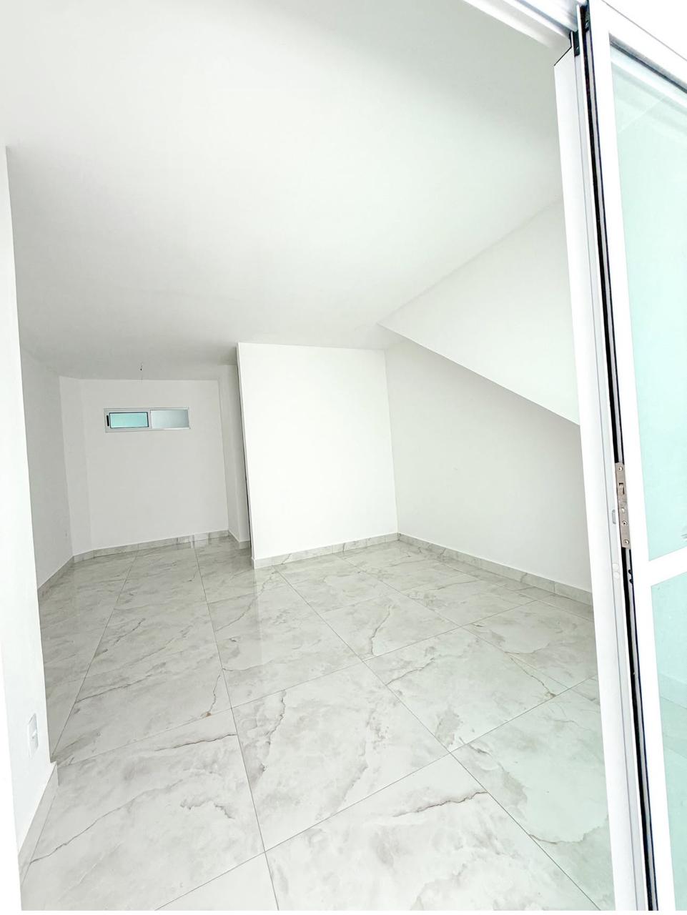 Duplex Espaçoso com Terraço Privativo – 106,55m² 