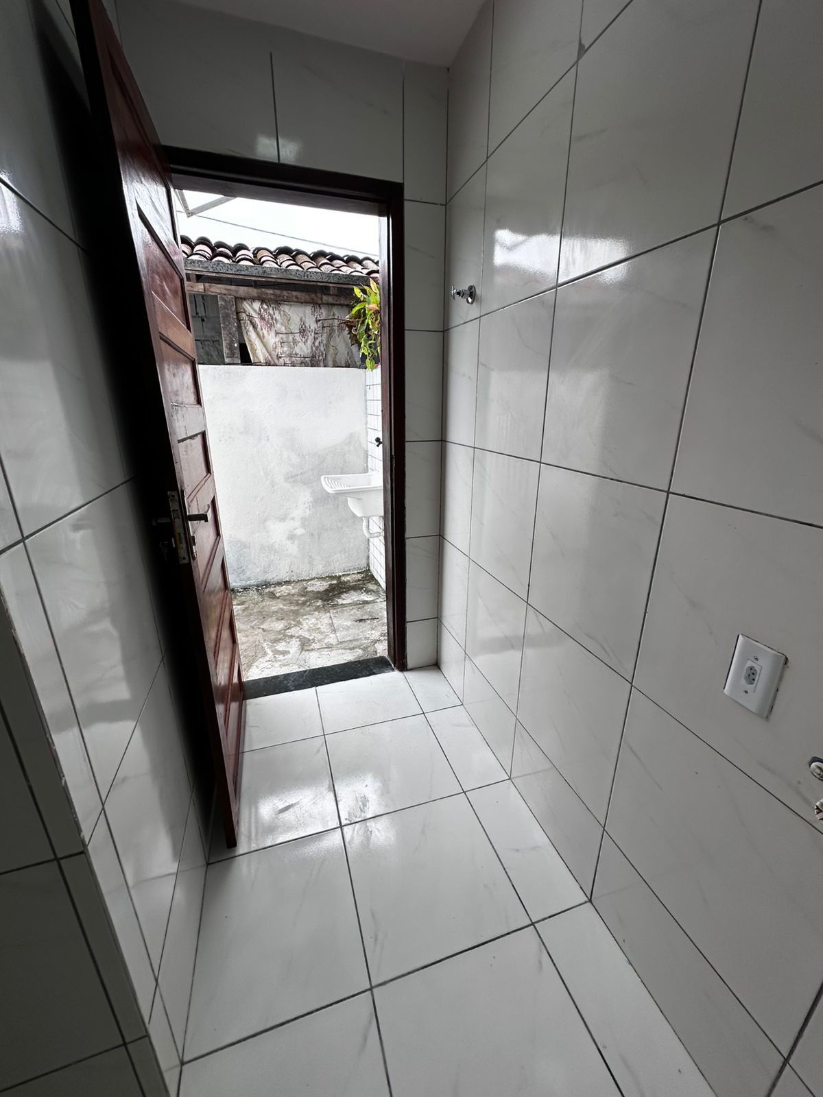 APARTAMENTO TÉRREO NO MUÇUMAGRO