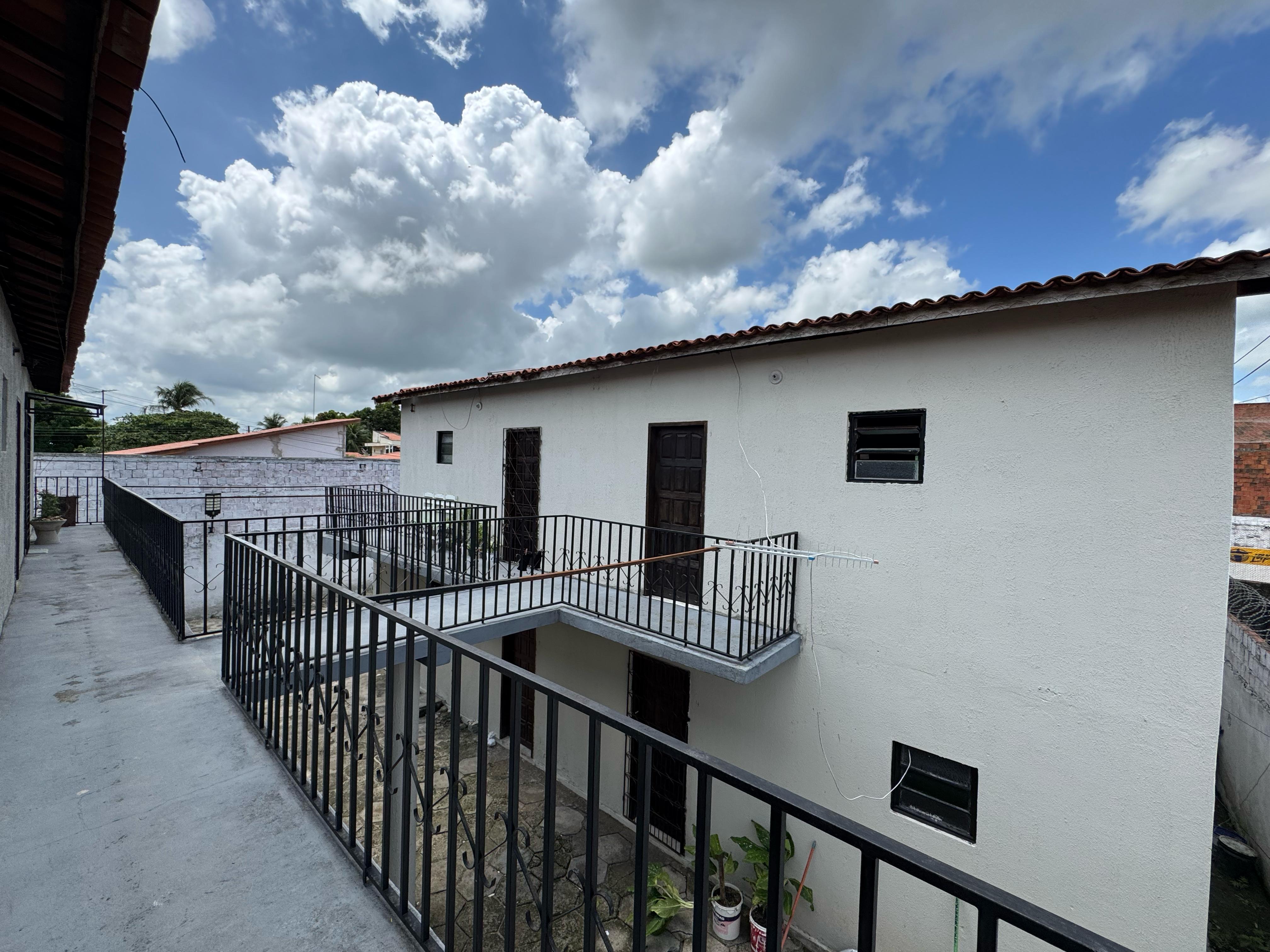 Apartamento para locação no centro de HORIZONTE