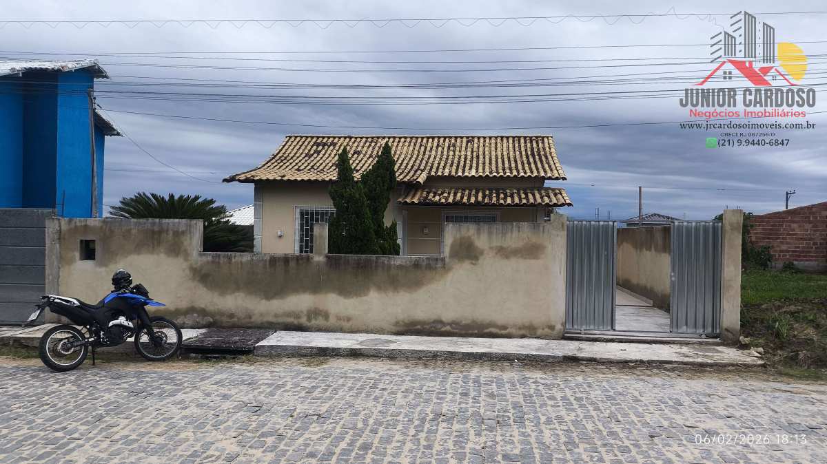 CASA REFORMADA NO CONDOMÍNIO NOVA ITABORAÍ - 2 QUARTOS E TERRENO AMPLO