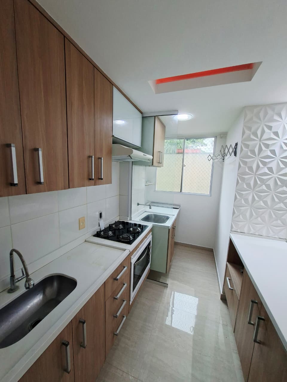 Apartamento Moderno e Desocupado no Condomínio Caminho dos Lagos, Itaboraí