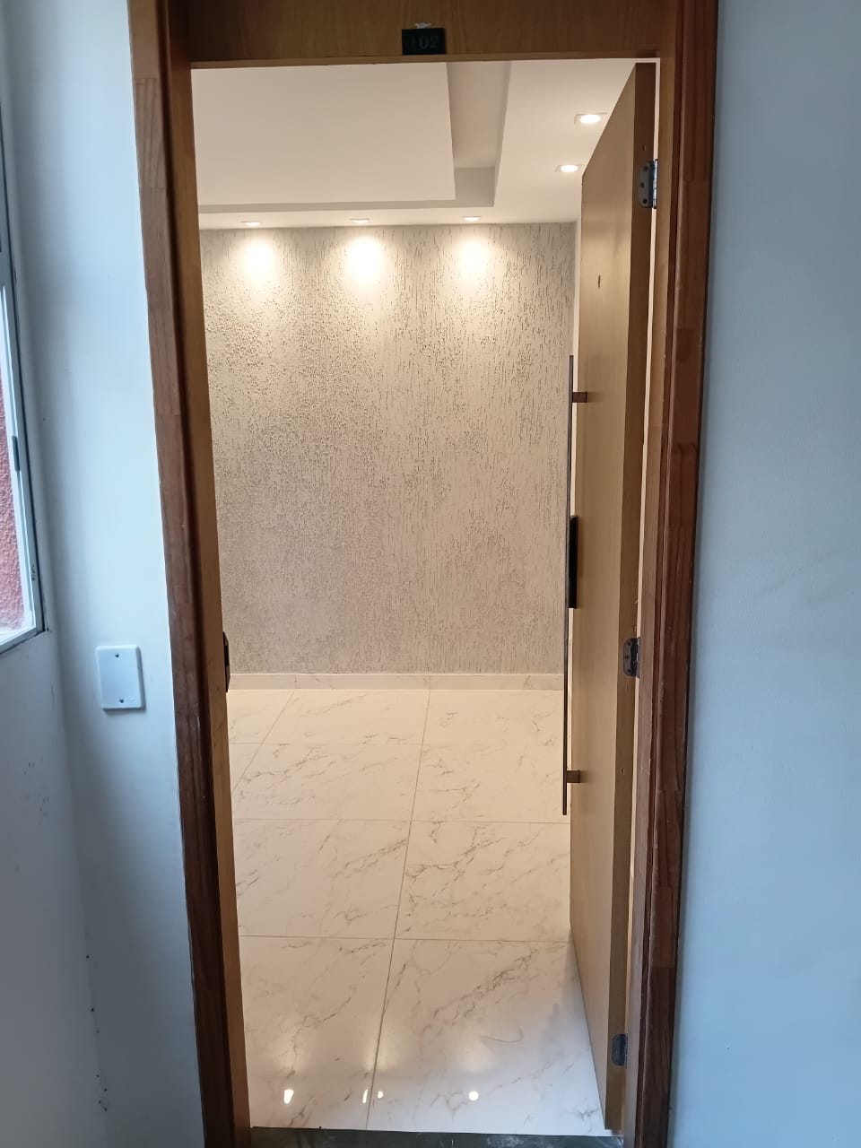 Apartamento Moderno com 2 Quartos, Planejados e Lazer, em Condomínio Seguro