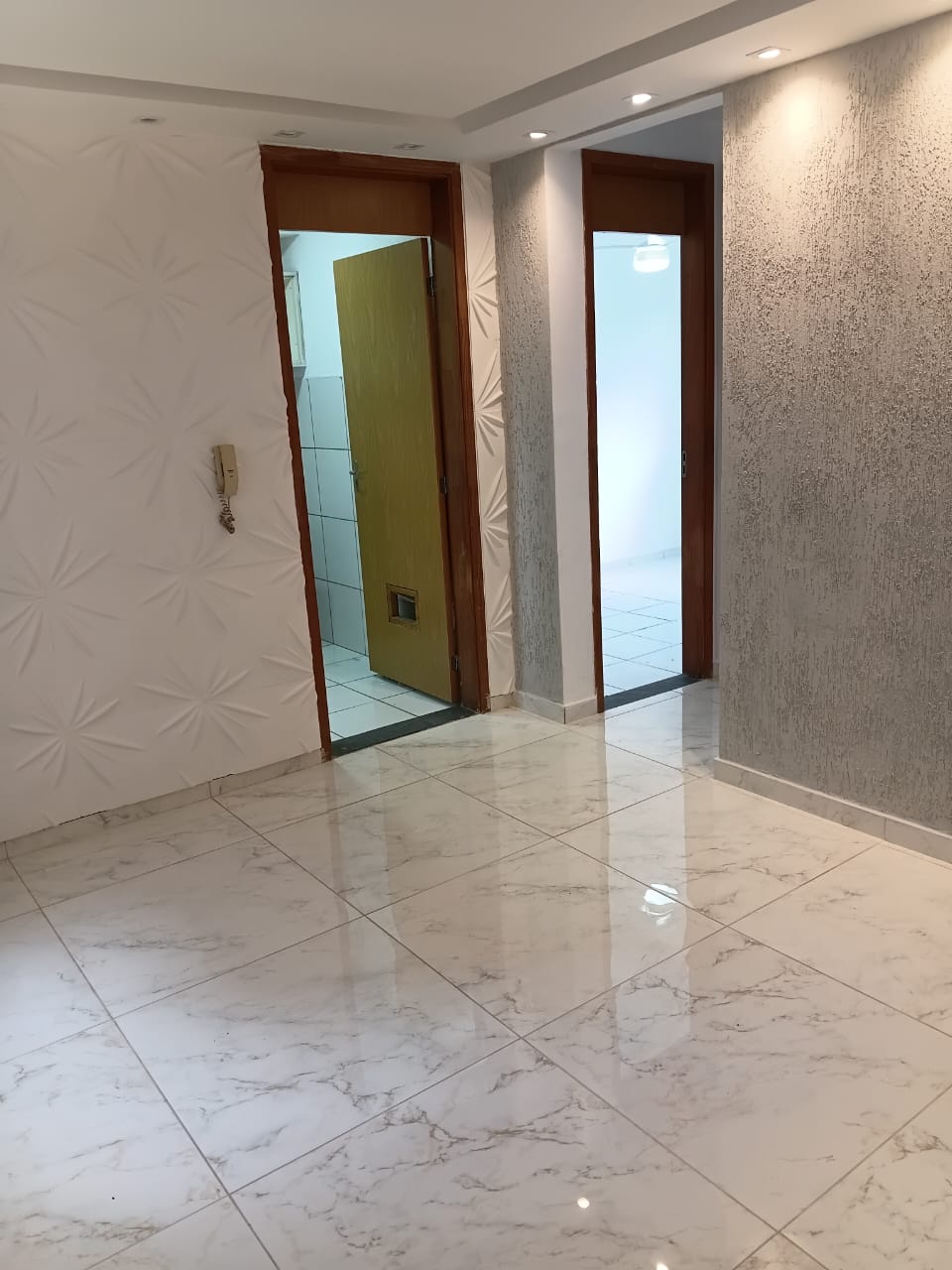 Apartamento Moderno com 2 Quartos, Planejados e Lazer, em Condomínio Seguro