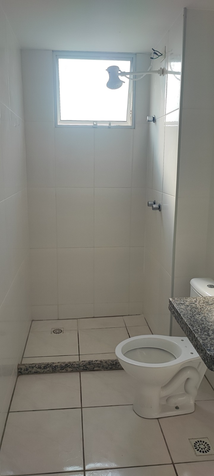 Apartamento 2 Quartos Vazio em Condomínio - Itaboraí/RJ