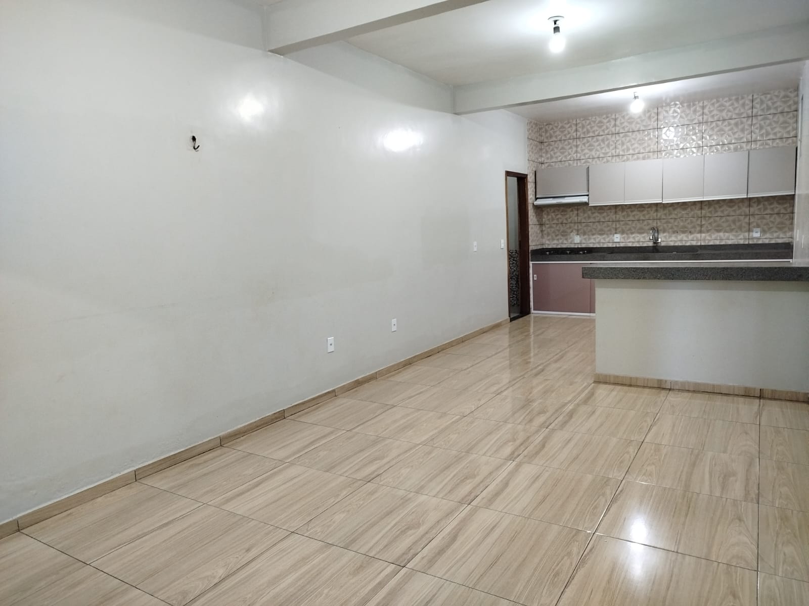 Casa pra locação com 7 quartos.