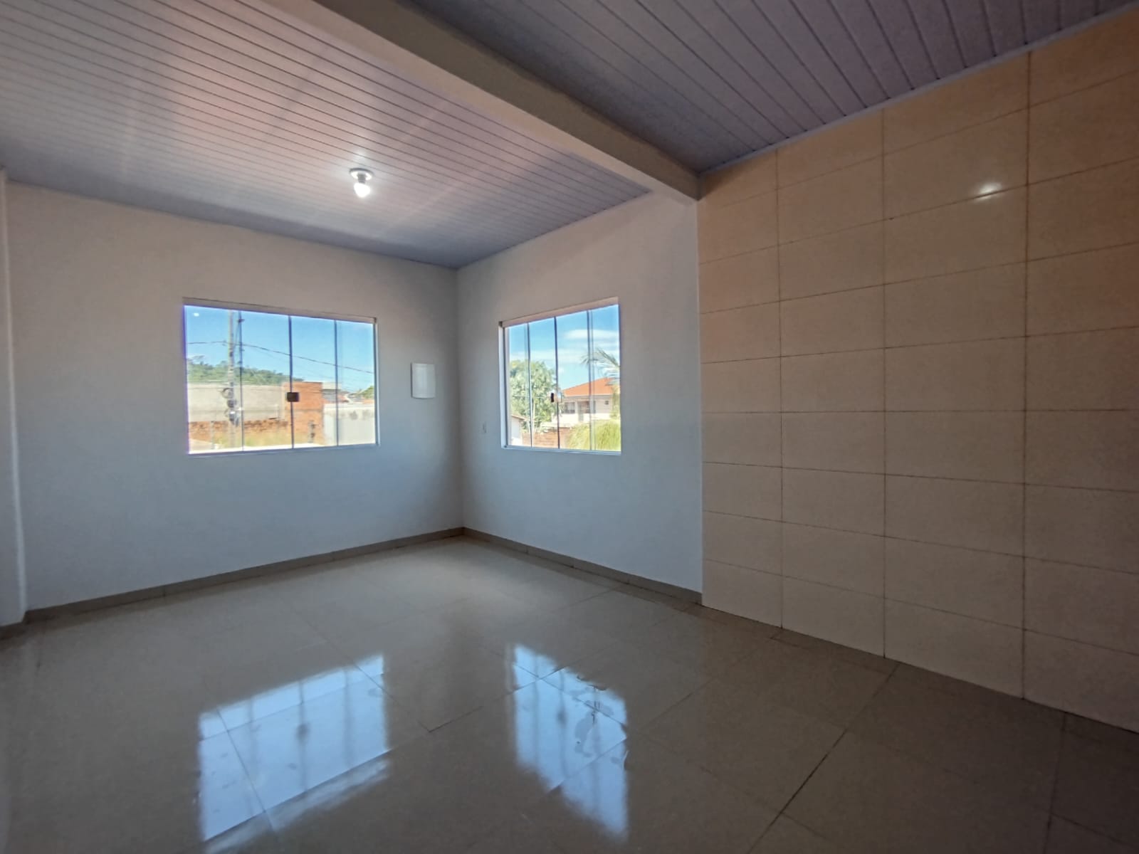 Casa pra locação com 7 quartos.
