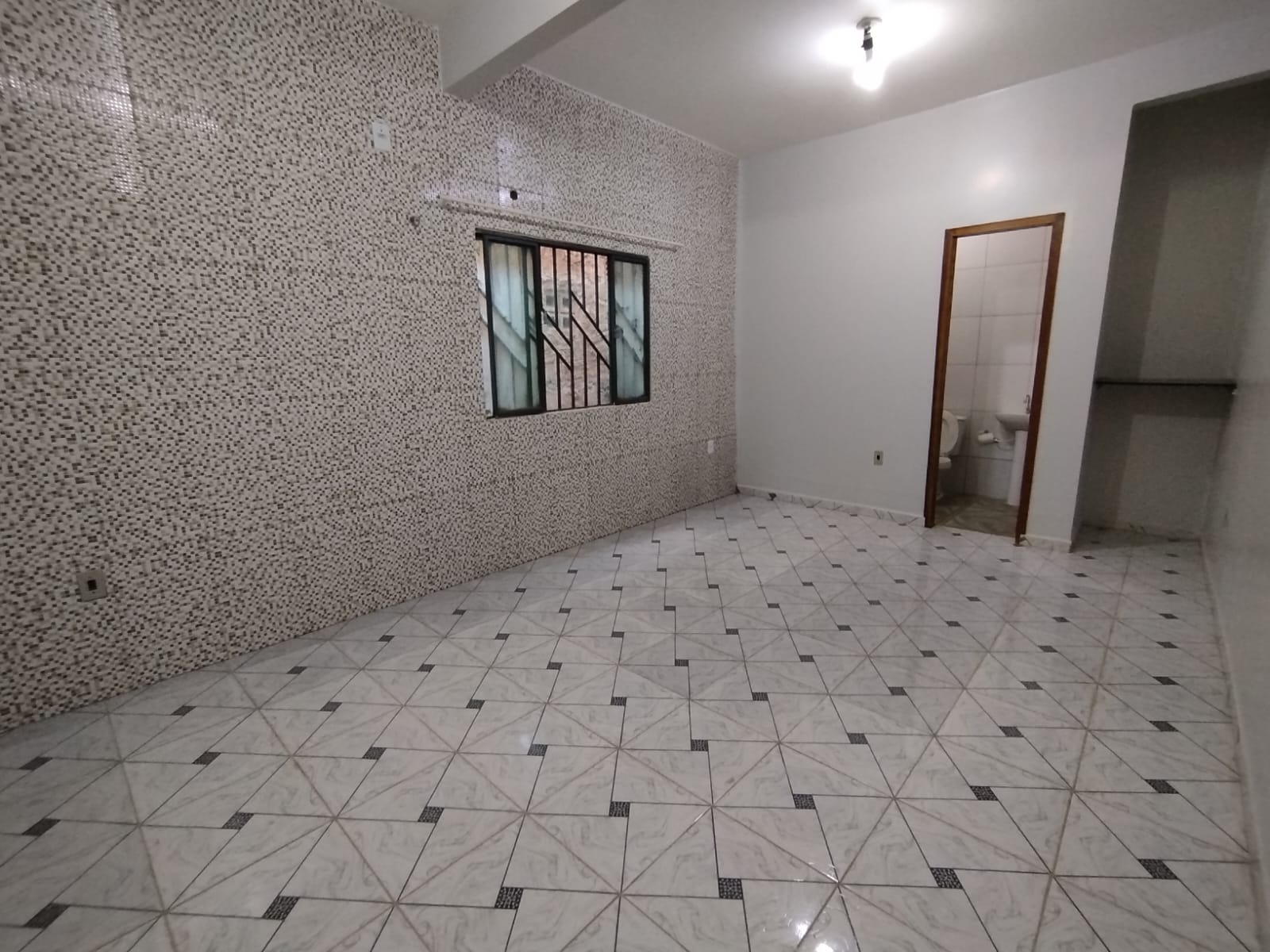 Casa pra locação com 7 quartos.
