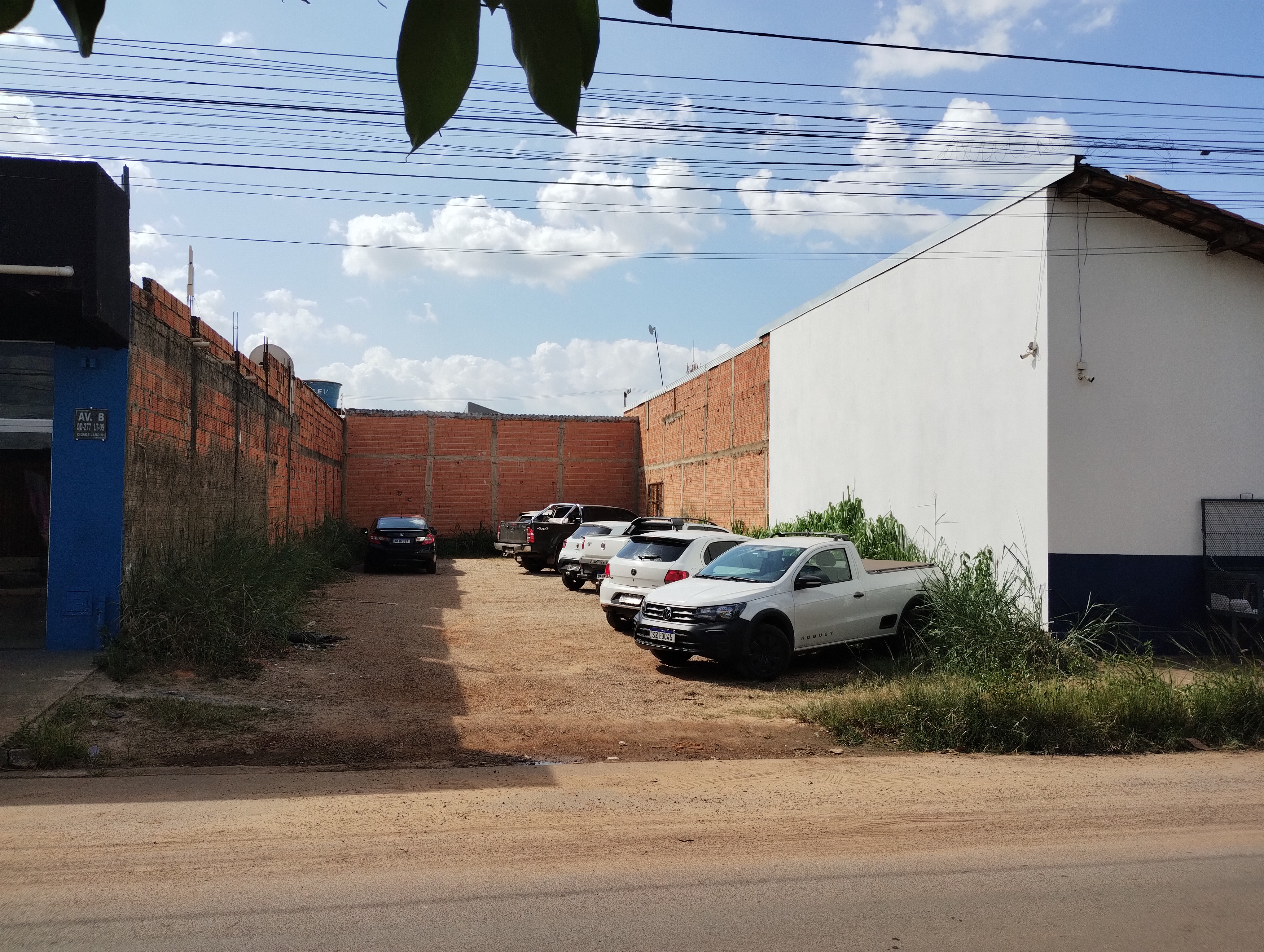 Lote comercial ao lado da Guarda Municipal