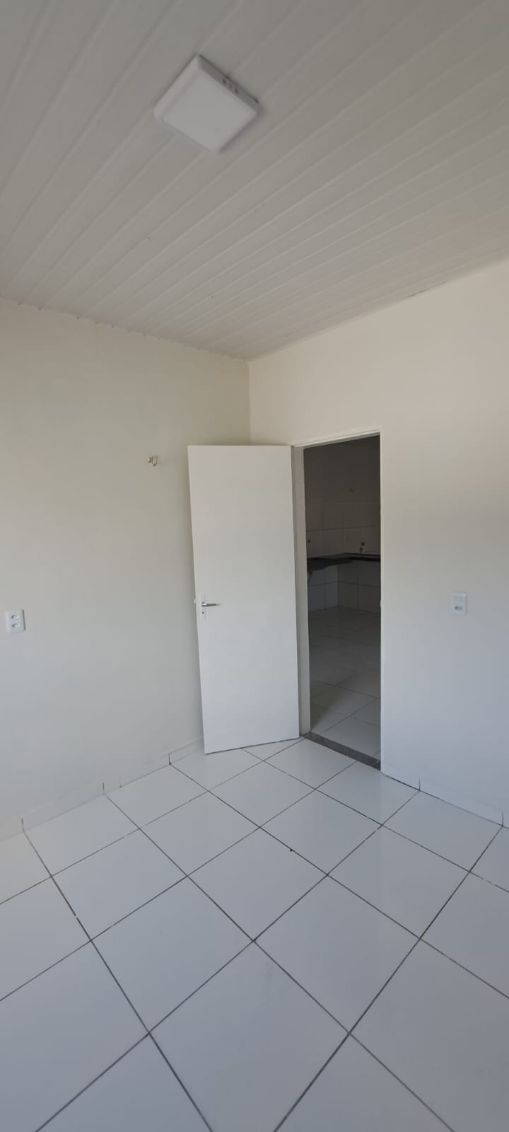 Casa com 02 pontos Comercias - 90 m²